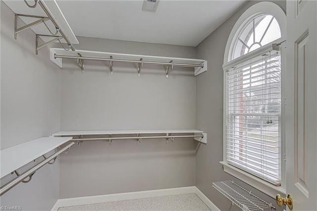 5130 Laurel View Drive, Winston-salem, NC 27104