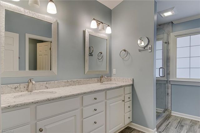 5130 Laurel View Drive, Winston-salem, NC 27104