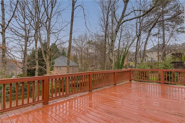 5130 Laurel View Drive, Winston-salem, NC 27104