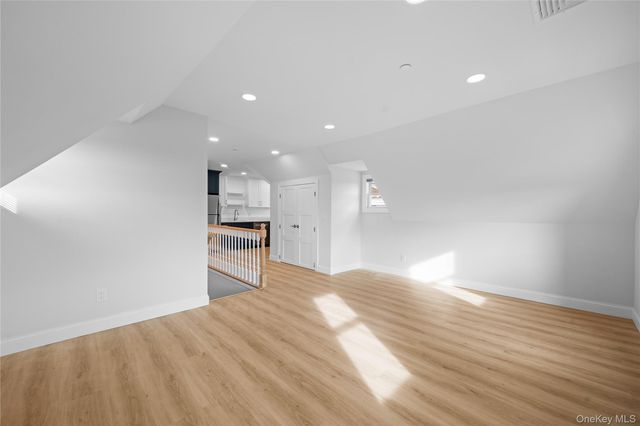 584 Main Street 5, Islip, NY 11751