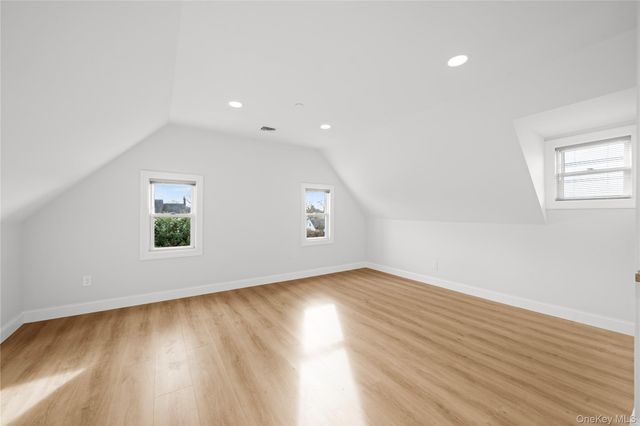 584 Main Street 5, Islip, NY 11751