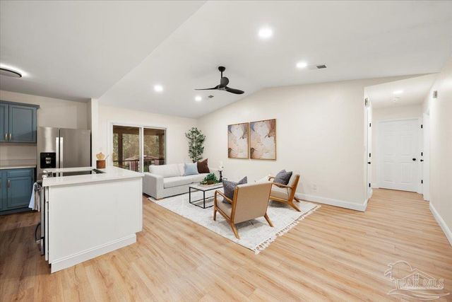 2726 Sanibel Pl, Gulf Breeze, FL 32563