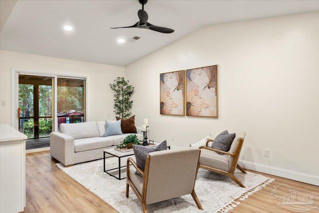 2726 Sanibel Pl, Gulf Breeze, FL 32563