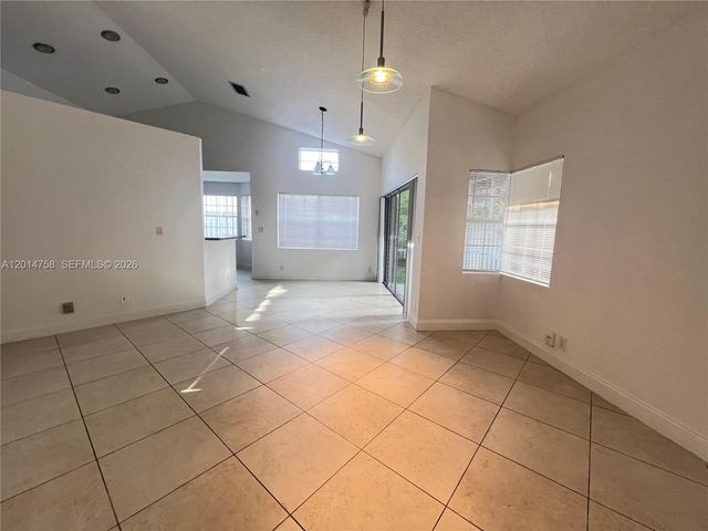 465 Somerset Way 465, Weston, FL 33326