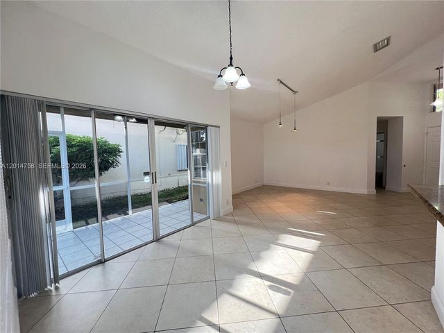 465 Somerset Way 465, Weston, FL 33326