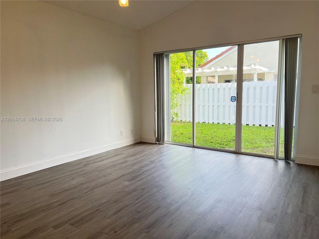 465 Somerset Way 465, Weston, FL 33326