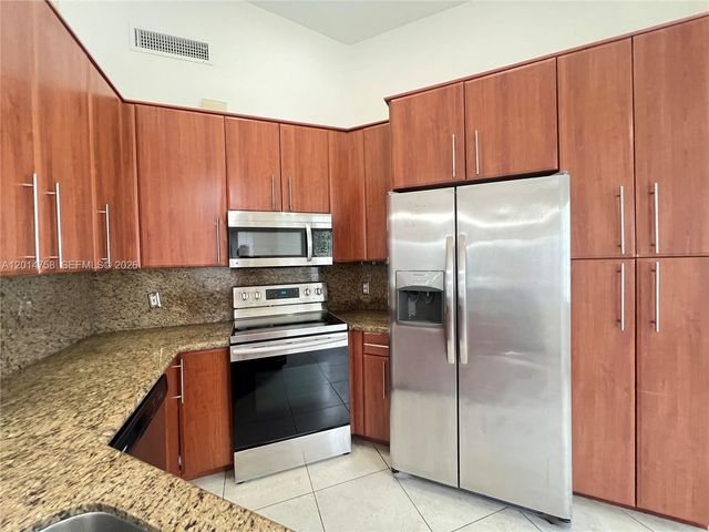 465 Somerset Way 465, Weston, FL 33326