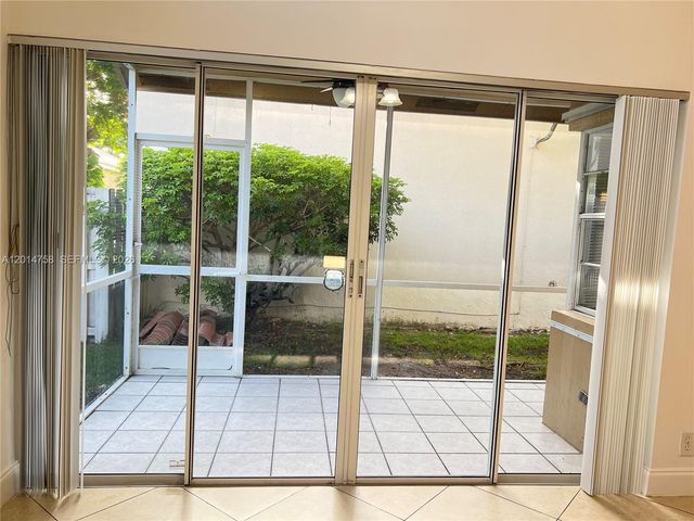 465 Somerset Way 465, Weston, FL 33326