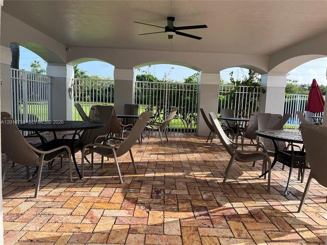 465 Somerset Way 465, Weston, FL 33326
