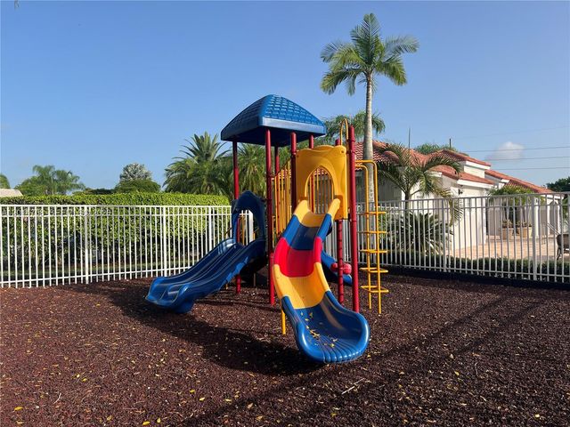 465 Somerset Way 465, Weston, FL 33326