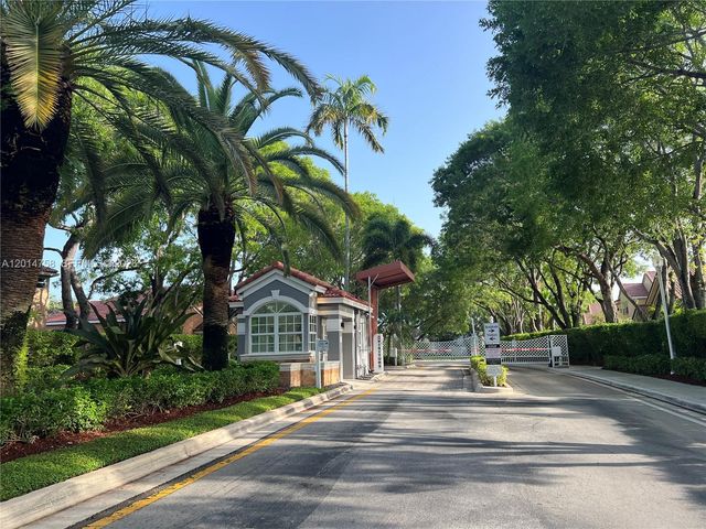465 Somerset Way 465, Weston, FL 33326