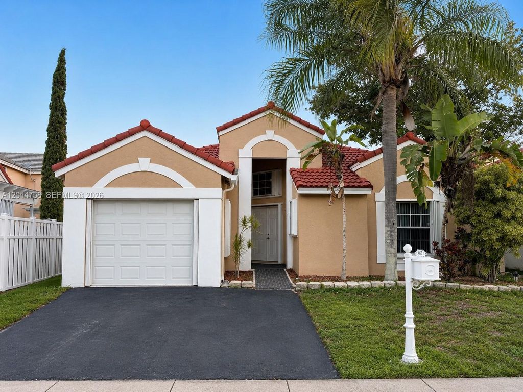 465 Somerset Way 465, Weston, FL 33326