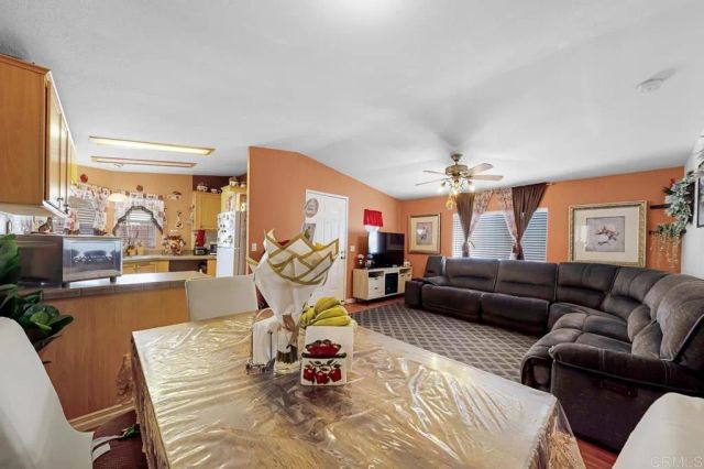 9902 Jamacha 165, Spring Valley, CA 91977