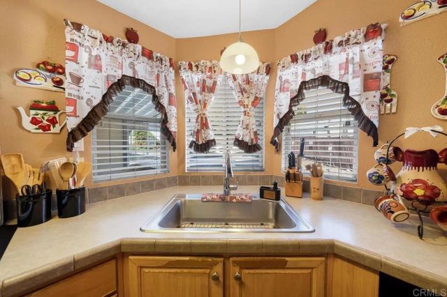 9902 Jamacha 165, Spring Valley, CA 91977