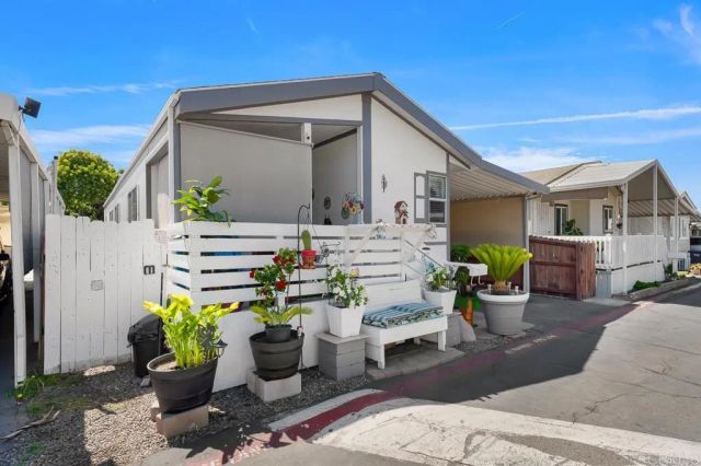 9902 Jamacha 165, Spring Valley, CA 91977