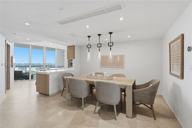 1000 S Pointe Dr 2202, Miami Beach, FL 33139