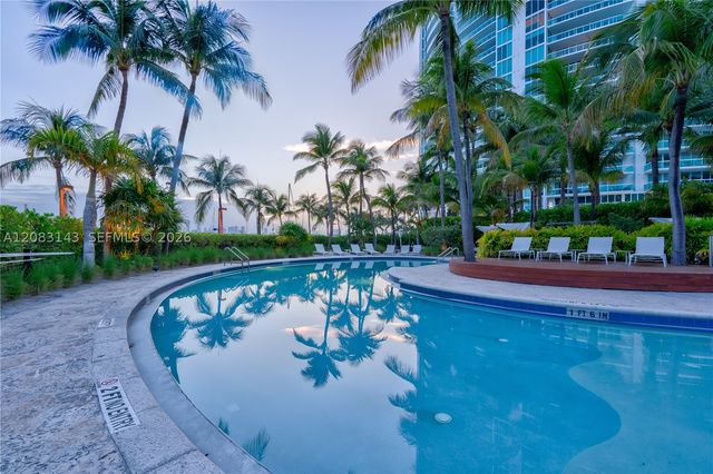 1000 S Pointe Dr 2202, Miami Beach, FL 33139