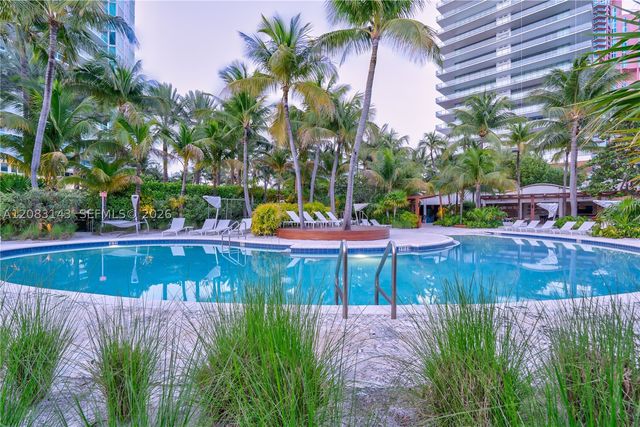 1000 S Pointe Dr 2202, Miami Beach, FL 33139