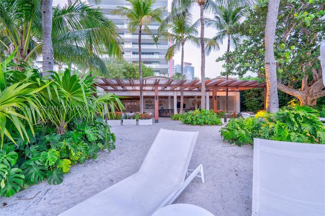 1000 S Pointe Dr 2202, Miami Beach, FL 33139