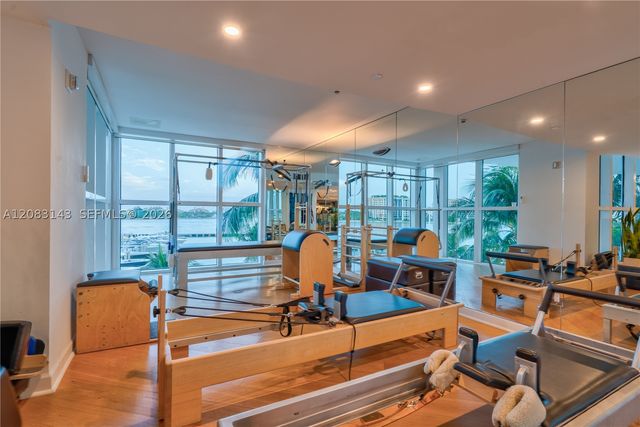 1000 S Pointe Dr 2202, Miami Beach, FL 33139