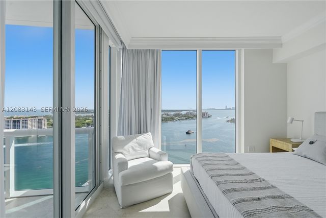 1000 S Pointe Dr 2202, Miami Beach, FL 33139