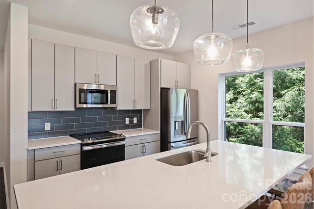 3630 N Davidson Street 2207, Charlotte, NC 28205