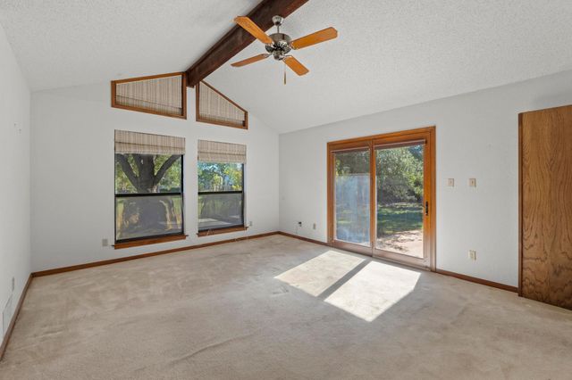 320 Shrike DR, Buda, TX 78610