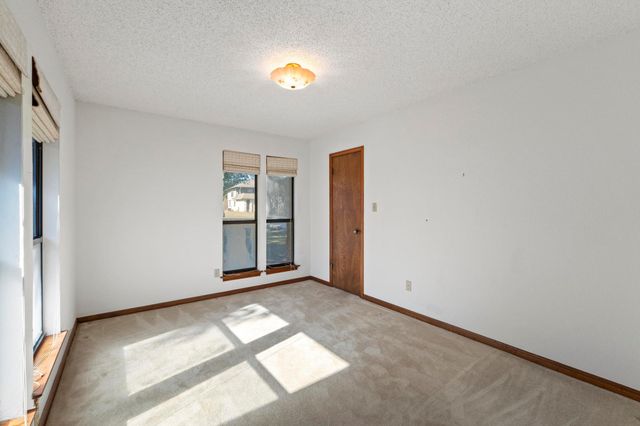 320 Shrike DR, Buda, TX 78610