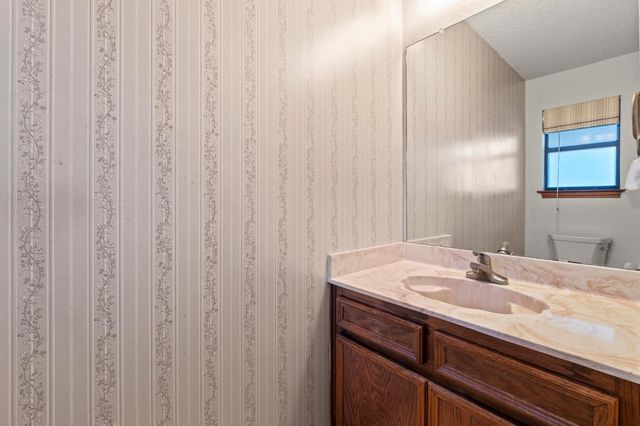 320 Shrike DR, Buda, TX 78610