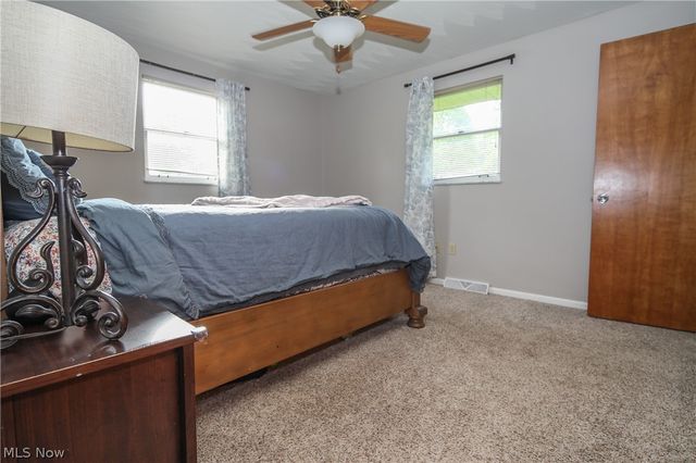 116 Carroll Drive, St Clairsville, OH 43950