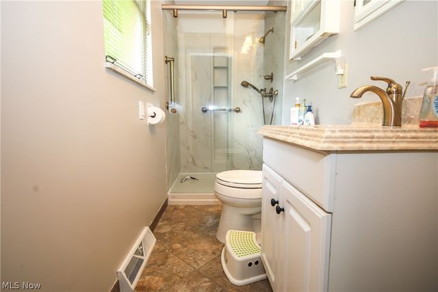 116 Carroll Drive, St Clairsville, OH 43950