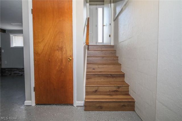 116 Carroll Drive, St Clairsville, OH 43950