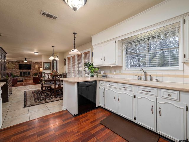 16359 Treasure Cove, Bullard, TX 75757