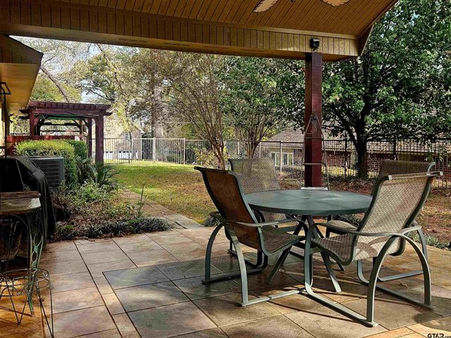 16359 Treasure Cove, Bullard, TX 75757