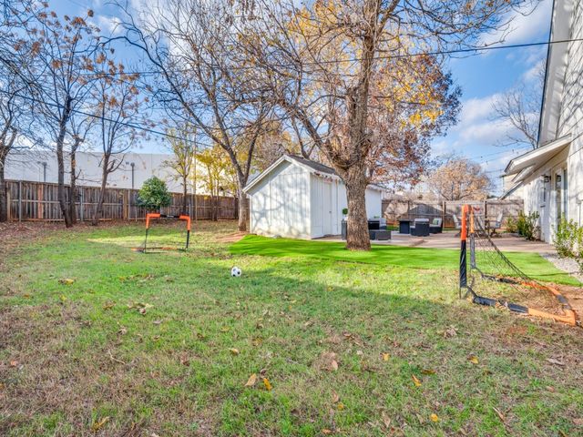 1304 New Haven Street, Arlington, TX 76011