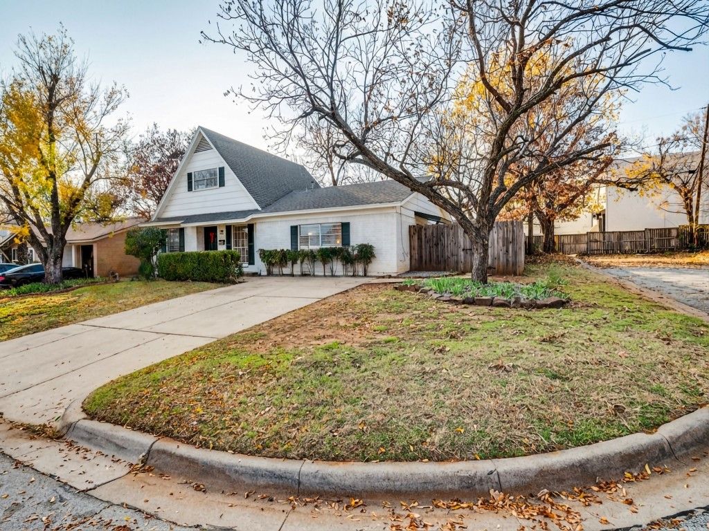 1304 New Haven Street, Arlington, TX 76011
