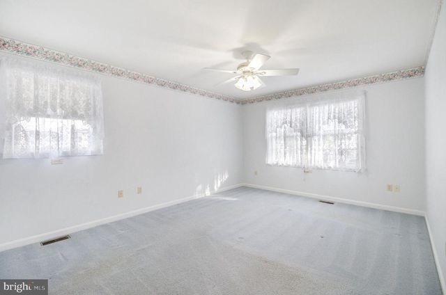 12 SWEET ARROW DR, Hummelstown, PA 17036