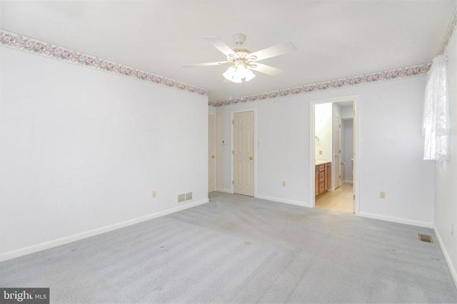 12 SWEET ARROW DR, Hummelstown, PA 17036