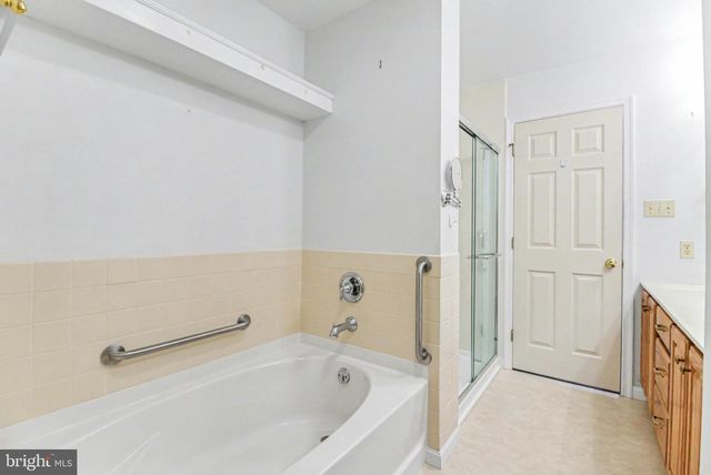 12 SWEET ARROW DR, Hummelstown, PA 17036