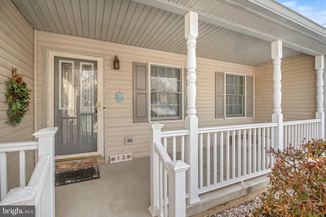 12 SWEET ARROW DR, Hummelstown, PA 17036