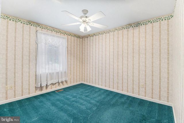 12 SWEET ARROW DR, Hummelstown, PA 17036