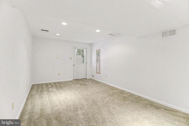 12 SWEET ARROW DR, Hummelstown, PA 17036