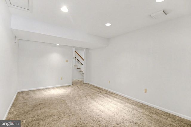 12 SWEET ARROW DR, Hummelstown, PA 17036