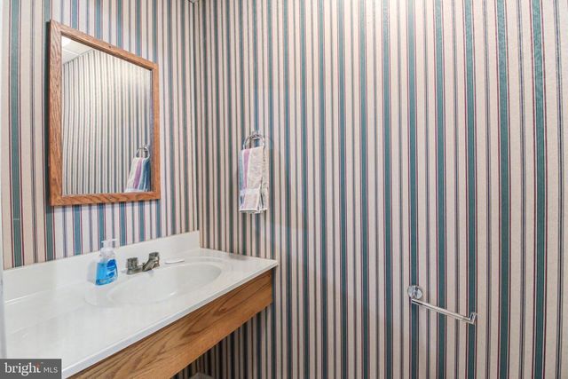 12 SWEET ARROW DR, Hummelstown, PA 17036