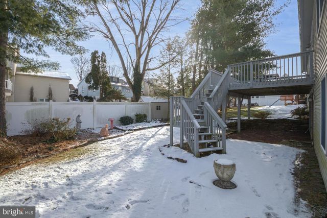 12 SWEET ARROW DR, Hummelstown, PA 17036