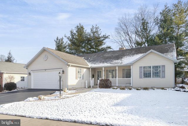 12 SWEET ARROW DR, Hummelstown, PA 17036