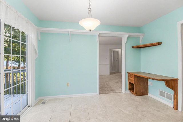 12 SWEET ARROW DR, Hummelstown, PA 17036