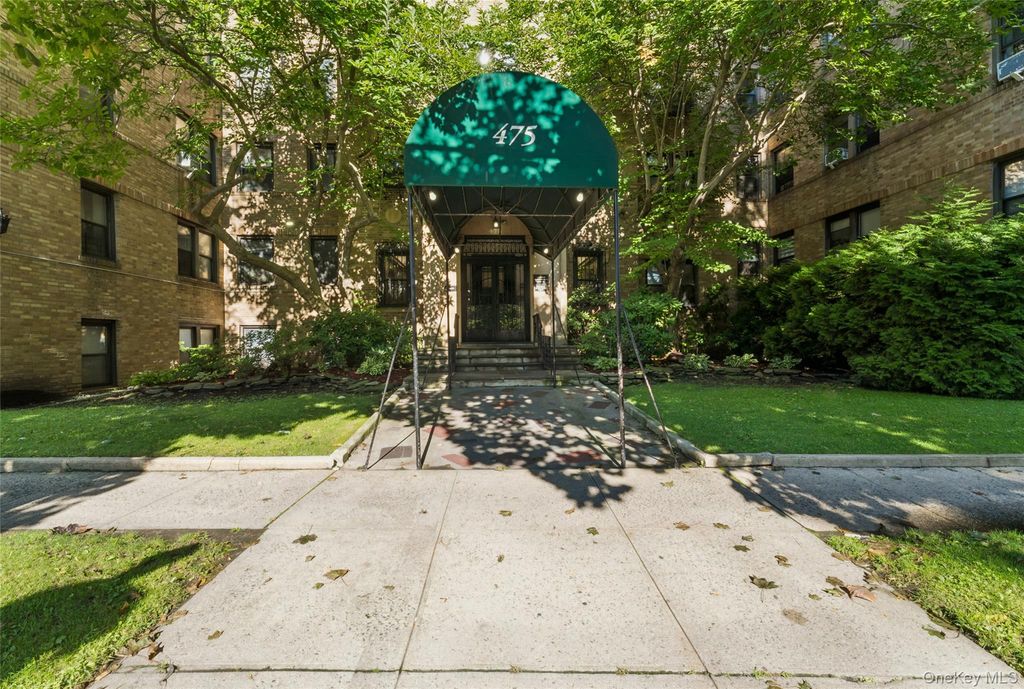 475 Bronx River Road 3F, Yonkers, NY 10704 — exterior