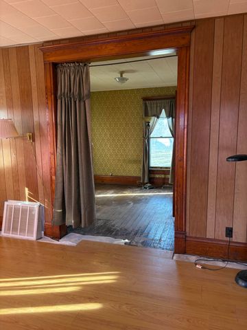 514 PRAIRIE Avenue, Stanton, IA 51573