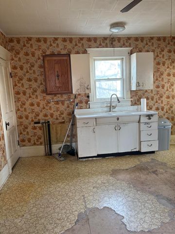 514 PRAIRIE Avenue, Stanton, IA 51573